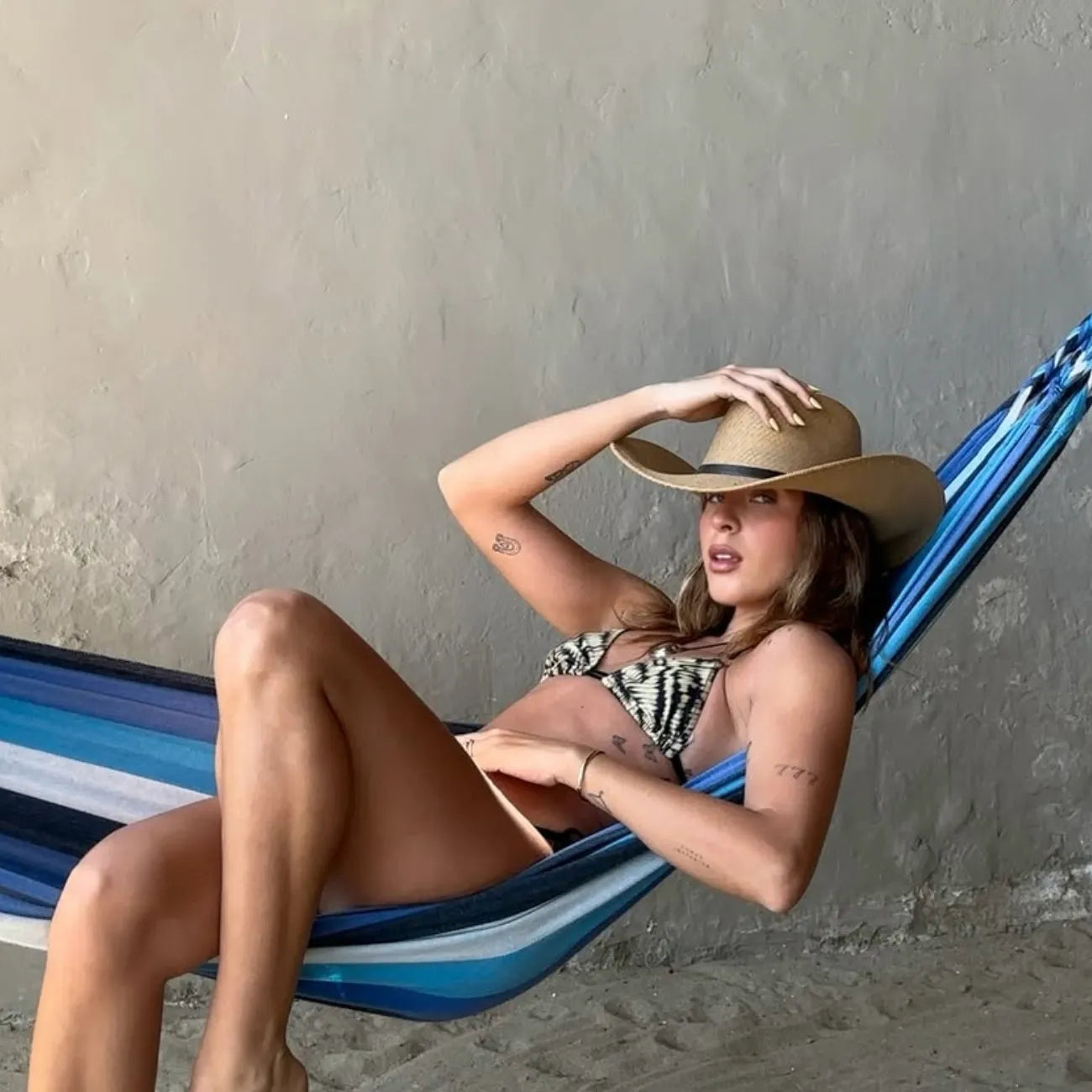 Bikini Vesper Monarque para mujer, colección Qalata Swim Perú, top y panty con toque sofisticado